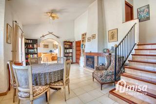 Chalet  Calle de parís. Tu refugio en la costa brava casa con piscina a 10 min de la pla