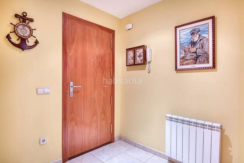 Foto 9adb84e8-2fa7-445d-9f00-8f4da8bf2ed4. Apartament amb aparcament a Eixample Sant Feliu de Guíxols