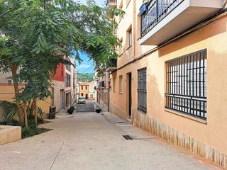 Apartament  Calle nou de sant antoni. Planta baja céntrica a 5 minutos a pie de la rambla