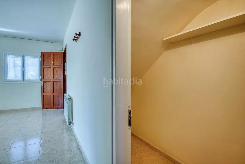 Foto d707e1a9-a04e-4c25-95df-bc3109971e7d. Maison jumelée dans Eixample Sant Feliu de Guíxols