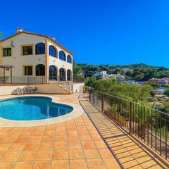 Xalet  Calle balears. Chalet independiente con vistas al mar y piscina en torre valent