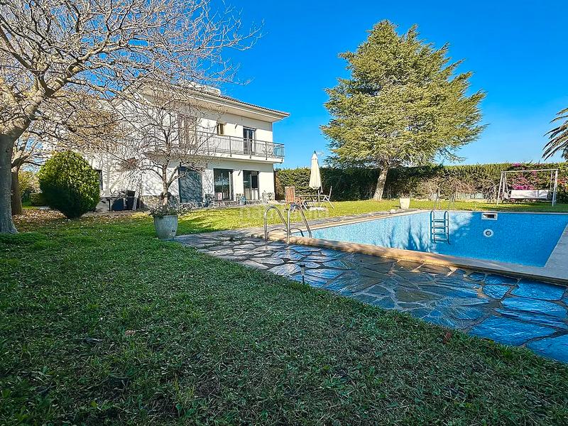 Foto 9e86c532-ce9a-43af-b48b-93a085dbebd2. Chalet con parcheggio piscina in Cabanyes-Mas Ambrós-Mas Pallí Calonge