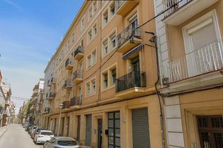 Appartement  Calle doctor antic roca. Piso en venta en girona   amplio, luminoso y con balcón