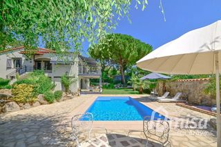 Xalet a Cabanyes-Mas Ambrós-Mas Pallí