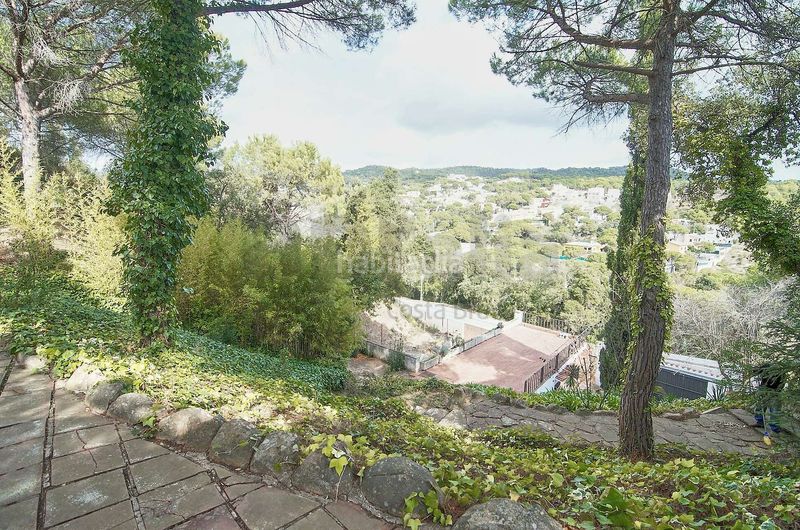 Foto ca4f01d9-186a-4aac-bd54-1a682e902855. Xalet amb aparcament a Lloret Verd - Els Pinars Lloret de Mar