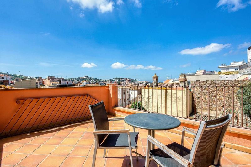 Foto e6ff11d8-02a3-4624-8662-fee2f0dfdfa9. Casa adossada a Eixample Sant Feliu de Guíxols