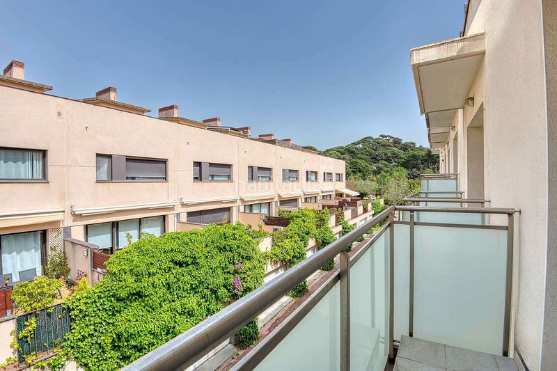 Foto 10ea863e-5b6f-4643-879d-9703a0e63c23. Casa adosada preciosa casa apareada con terraza y piscina comunitaria. en Sant Feliu de Guíxols