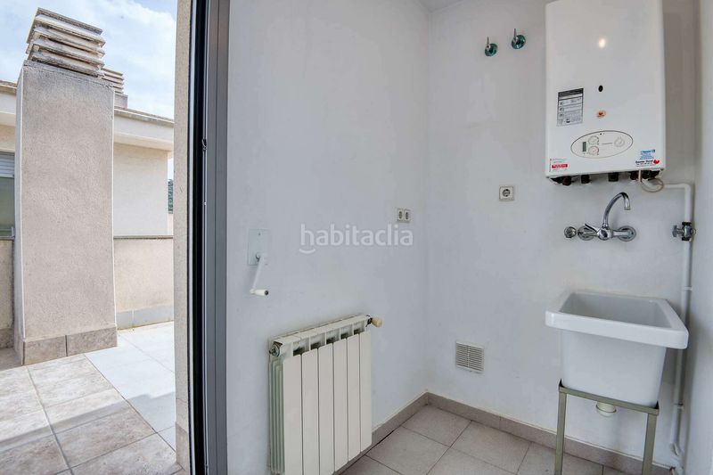 Foto ec6825c7-203c-430a-8837-9e9a2e8fdb45. Casa adosada preciosa casa apareada con terraza y piscina comunitaria. en Sant Feliu de Guíxols