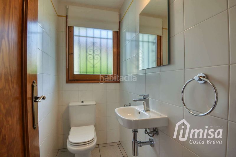 Foto df2788ed-a26f-4be4-9dbc-c13b13faad2a. Xalet amb aparcament piscina a Poble Calonge