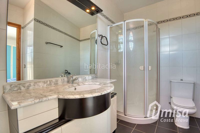 Foto ef3d2eda-aa58-41c8-b6df-e390dbd35efc. Xalet amb aparcament piscina a Poble Calonge