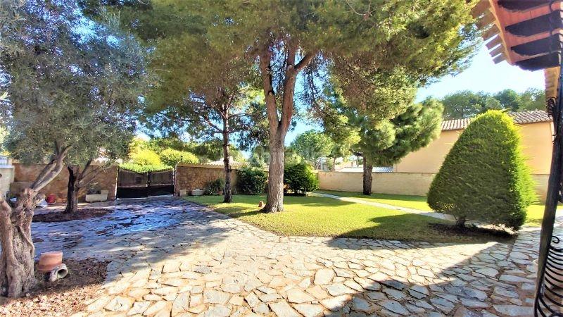Foto ef1f314a-dee9-4e5a-9b27-1cb54248a434. Chalet en Punta Prima Orihuela