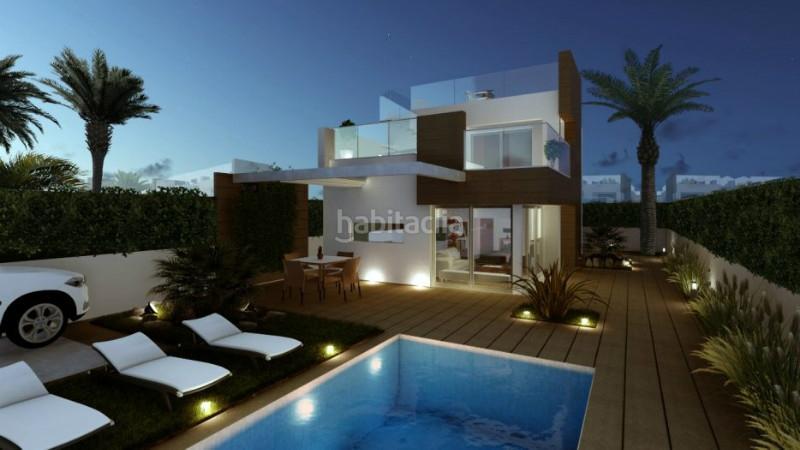 Foto 6e2ecc85-5d82-4515-8112-3e6caefabbe1. Chalet avec parking piscine dans El Raso Guardamar del Segura