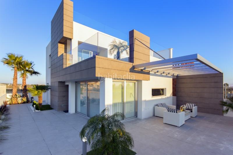 Foto 0c59178b-c67b-4c97-b500-f434d2b91015. Chalet con parcheggio piscina in El Raso Guardamar del Segura