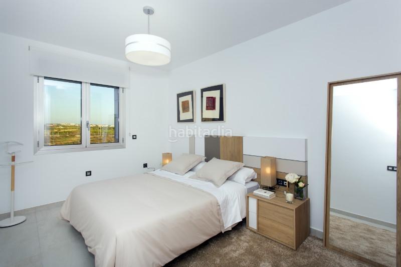 Foto e35bb204-d130-48ab-ae4f-eb4353188fc2. Chalet con parcheggio piscina in El Raso Guardamar del Segura