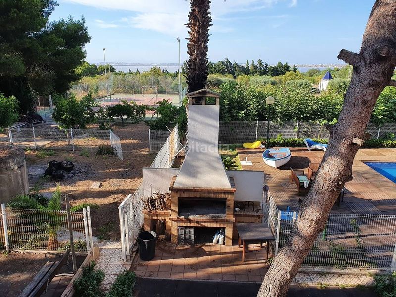 Foto a4a6dcc2-3f2a-418c-8040-6f34c5583e4a. Xalet amb calefacció aparcament piscina a Los Balcones-Los Altos Torrevieja