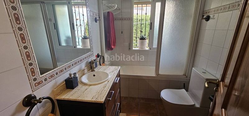 Foto 10daeeda-21b6-4111-a915-c8922b8a0141. Casa amb calefacció piscina a La Zenia Orihuela