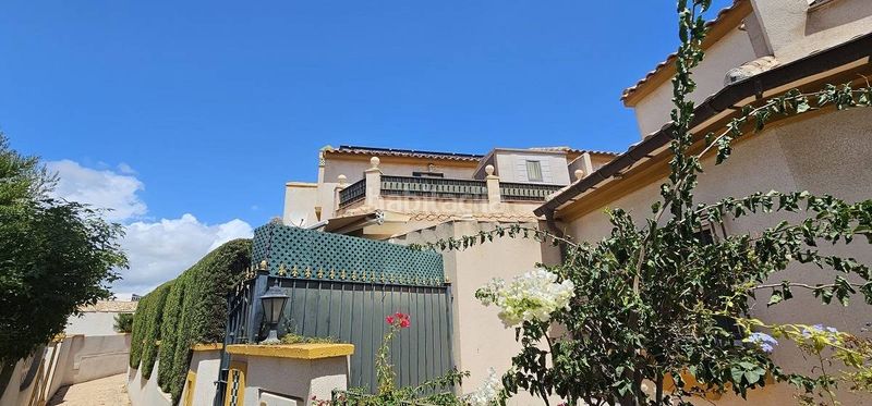 Foto c2c82701-5b0c-40d1-abe3-b89527b35a5b. Casa amb calefacció piscina a La Zenia Orihuela