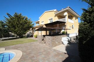 Chalet in Cabo Roig