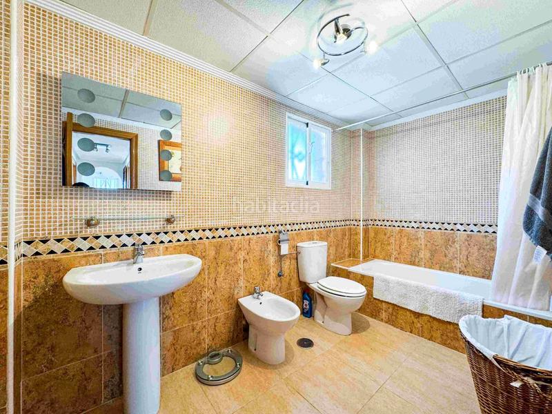 Foto a34fe207-ae14-4e67-be61-2148c2e04650. Chalet avec parking piscine dans Los Balcones y los Altos Orihuela