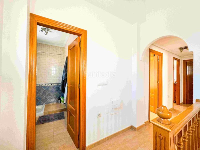 Foto fe00eaf3-0181-44d7-b32b-7e72587de46c. Chalet en Los Balcones y los Altos Orihuela