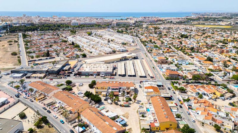 Foto d7ce0125-4e92-4801-8849-871e5ce58439. Edifici a Zona Carrefour - Urbanizaciones Torrevieja