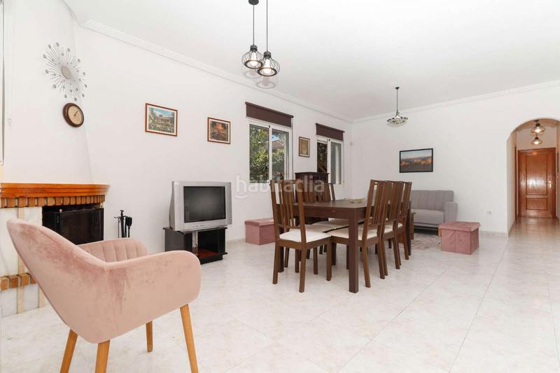 Foto 0cd8e86f-5688-4473-bb15-ee629e9ee7a0. Chalet en Los Balcones y los Altos Orihuela