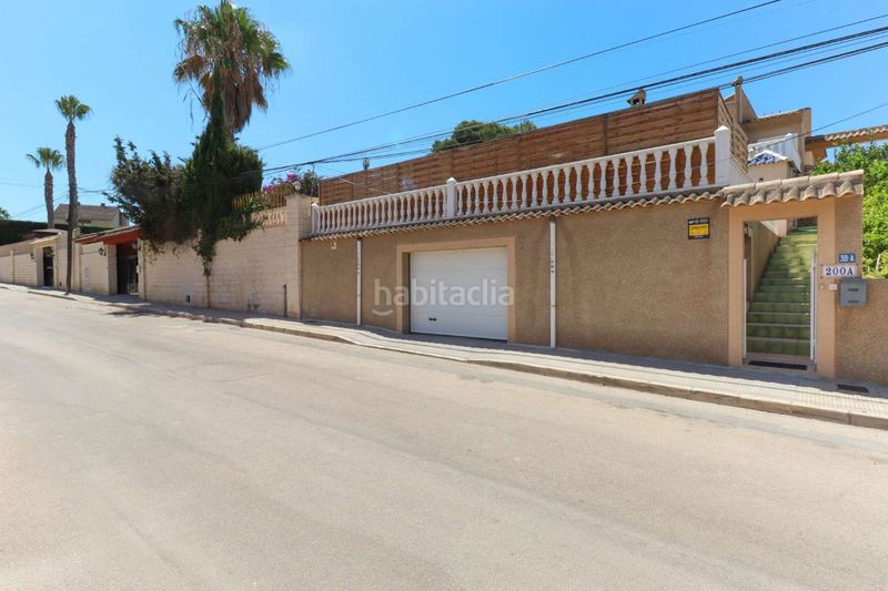Foto 47d49788-5564-423b-b3dc-b5640b65fddc. Xalet amb aparcament piscina a Los Balcones y los Altos Orihuela