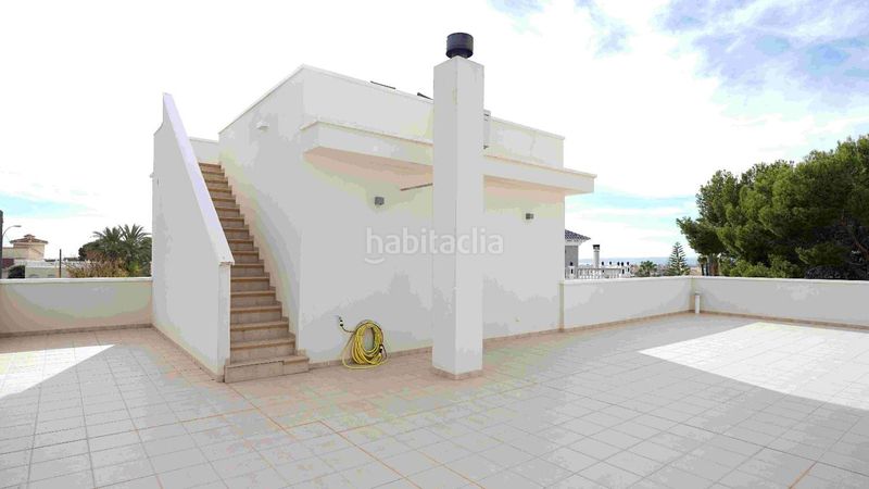Foto 6bf335b7-a067-4a8f-8a59-c3fc2e7ba889. Xalet amb calefacció aparcament piscina a Centro de la Ciudad Quesada Rojales