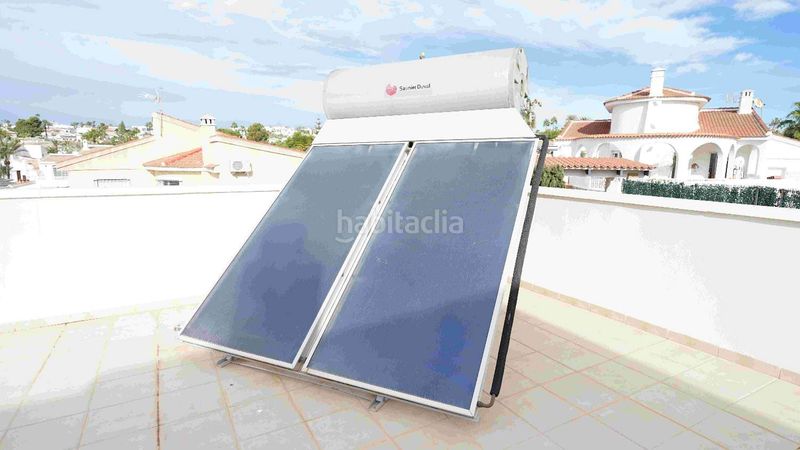 Foto d887820f-5615-43e3-aa46-e076ba5f2244. Xalet amb calefacció aparcament piscina a Centro de la Ciudad Quesada Rojales