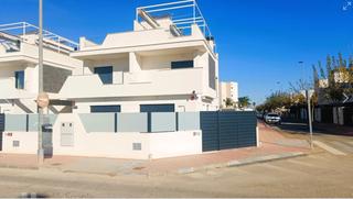 Chalet à Santiago de La Ribera