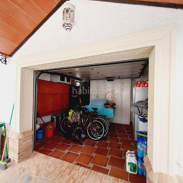 Foto d27a23e5-3ab8-4729-84cc-772cfc8c8662. Xalet amb aparcament piscina a Cabo Roig Orihuela