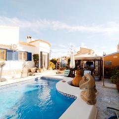 Chalet in La Florida