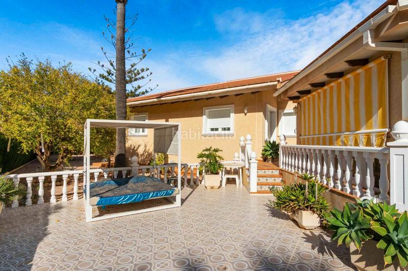 Foto 15513a6b-c861-40e8-87f1-2641eefd26c2. Chalet avec chauffage parking piscine dans La Zenia Orihuela