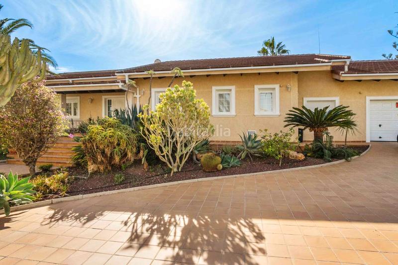 Foto 03d8f232-c615-4f58-b937-36abd583b85b. Chalet con riscaldamento parcheggio piscina in La Zenia Orihuela