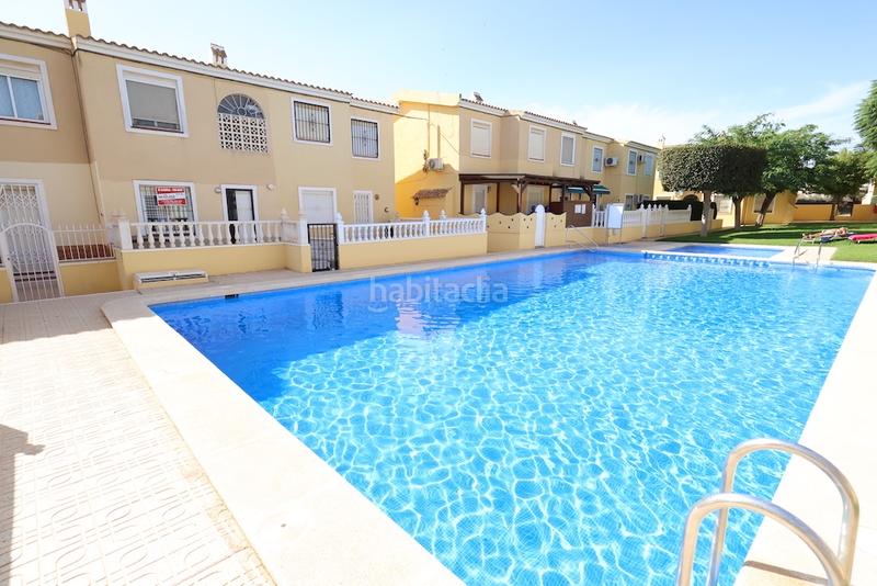 Foto 127b3f63-a653-4dfa-a593-ad288443895a. Zweistöckige wohnung mit pool in Villamartín-Las Filipinas Orihuela