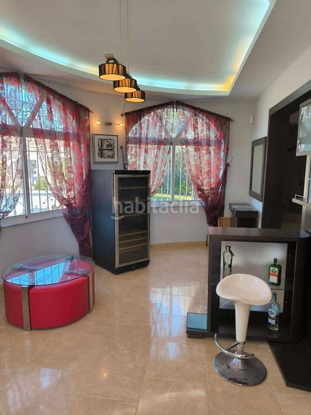 Foto f1d3dd9d-6f56-4ba8-b845-b1f20d39abe7. Chalet con riscaldamento parcheggio piscina in Zona Carrefour - Urbanizaciones Torrevieja