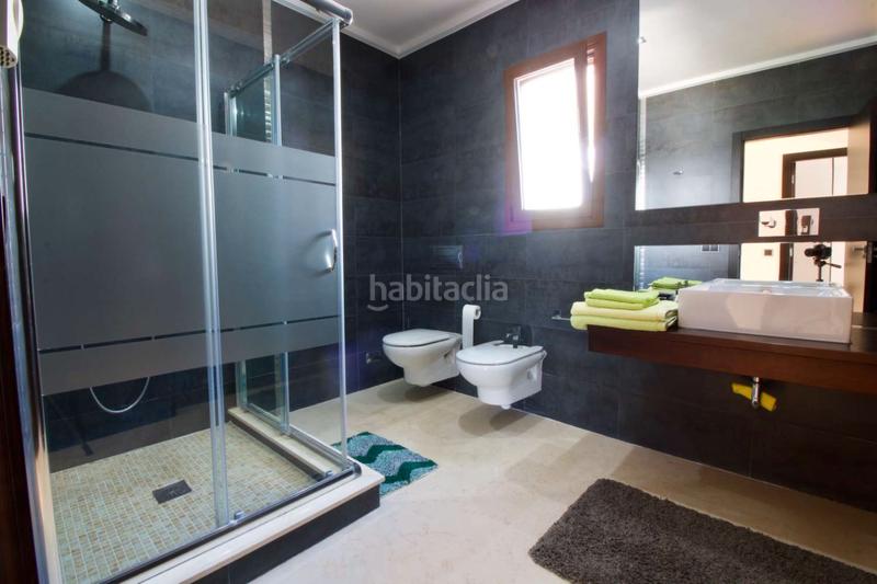 Foto a7c64ec3-9864-40a8-a436-b0295498a2c6. Chalet with heating parking pool in Cabo Roig Orihuela