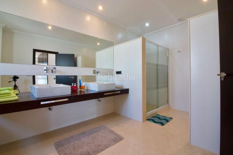 Foto 6f2474b0-7931-418b-833a-c3732cc58a1c. Chalet avec chauffage parking piscine dans Cabo Roig Orihuela