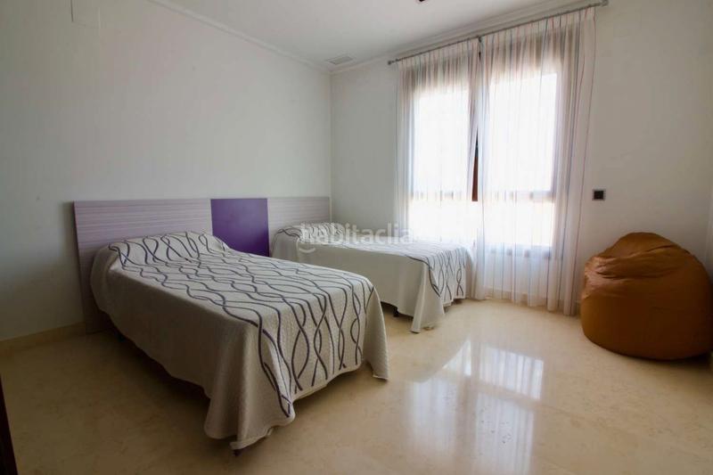 Foto 9836b5a4-5c0d-4bff-8652-2ae0292b2ae8. Chalet en Cabo Roig Orihuela