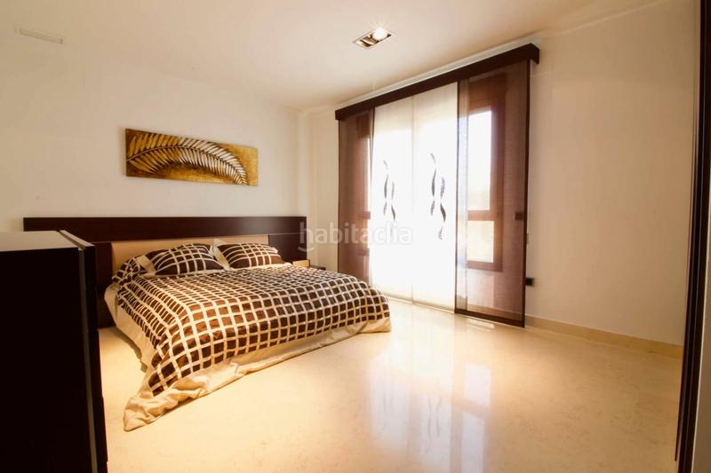 Foto a53b309b-0d88-410b-bf4c-a6fa84892c60. Chalet con riscaldamento parcheggio piscina in Cabo Roig Orihuela