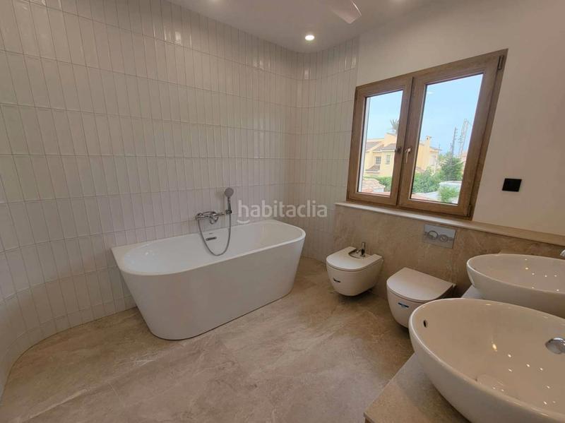 Foto 0e630b12-ad49-4ee0-8911-36c0dcd87e20. Chalet con riscaldamento parcheggio piscina in Cabo Roig Orihuela