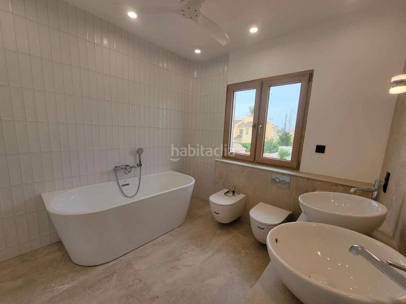 Foto d4425074-5191-4fd7-a90c-8c321adf3aac. Chalet con riscaldamento parcheggio piscina in Cabo Roig Orihuela