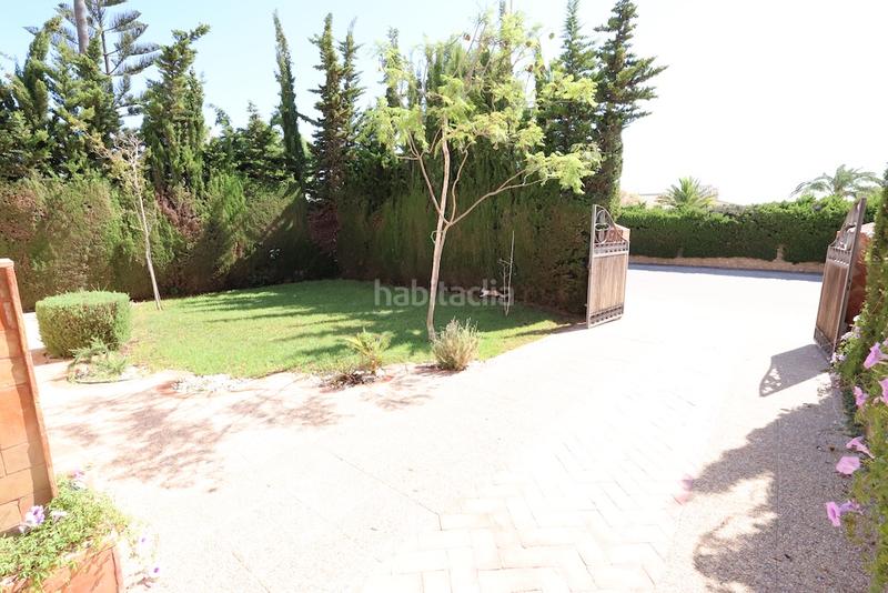 Foto b34fc1ec-9e68-4877-b0ab-5a35ea8710ed. Chalet con riscaldamento parcheggio piscina in Villamartín-Las Filipinas Orihuela