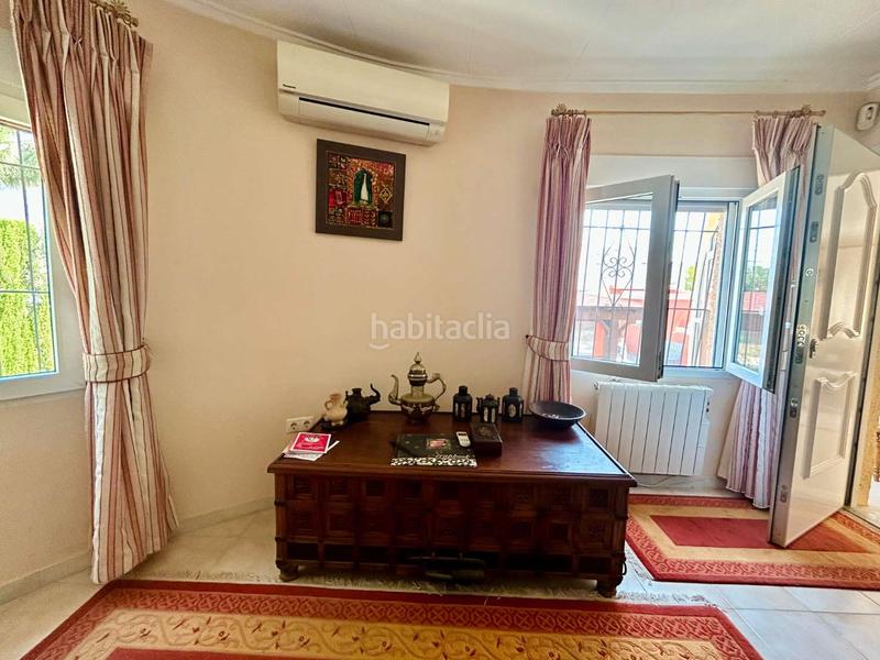 Foto 460a0dbb-b2eb-441f-b7ab-a7b084456972. Chalet mit heizung parking pool in Zona Carrefour - Urbanizaciones Torrevieja