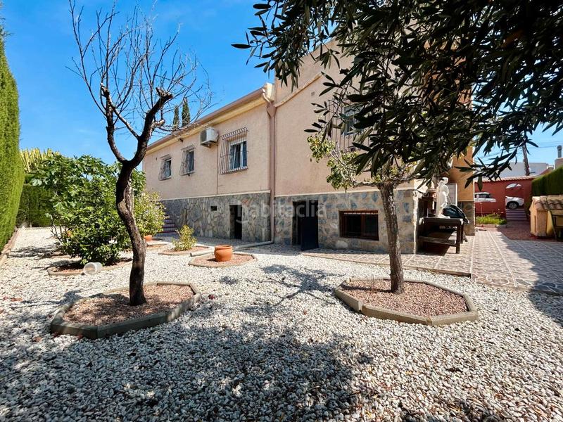 Foto f980fb6c-46b4-499a-8985-61c9d231848a. Chalet mit heizung parking pool in Zona Carrefour - Urbanizaciones Torrevieja