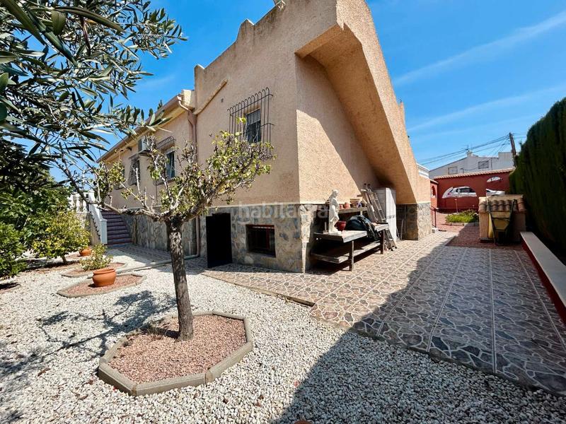 Foto 693aa1b6-46b5-4f5c-9c35-ea28585a06c2. Chalet with heating parking pool in Zona Carrefour - Urbanizaciones Torrevieja