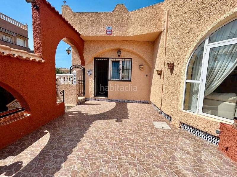 Foto a7fe808b-6578-4f45-ab57-21b3624c90f1. Chalet with heating parking pool in Zona Carrefour - Urbanizaciones Torrevieja