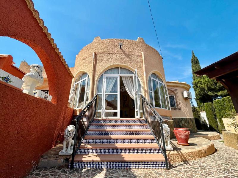 Foto 331f6752-733c-430c-b3c0-0f858c92efb4. Xalet amb calefacció aparcament piscina a Zona Carrefour - Urbanizaciones Torrevieja