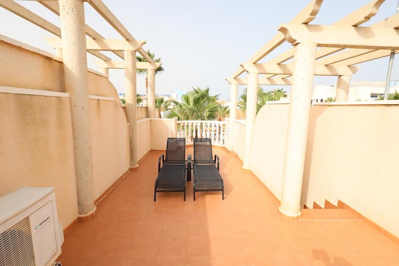 Foto 654291a3-8377-4d64-a029-ac2cd1fe099d. Chalet avec piscine dans Aguamarina Orihuela