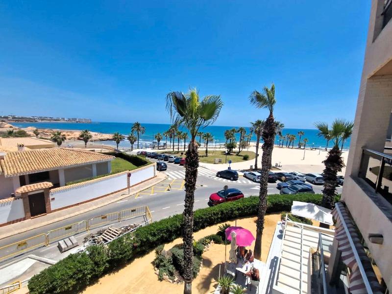 Foto f08ce1ff-a963-4a87-9662-964bfec2e350. Apartamento en Playa Flamenca Orihuela